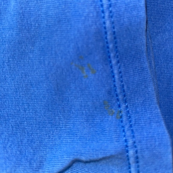 🌸Blue embroidered “knights” t-shirt - Picture 5 of 5
